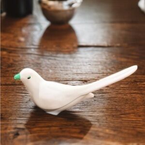 Fenton White and Green Bird Accent